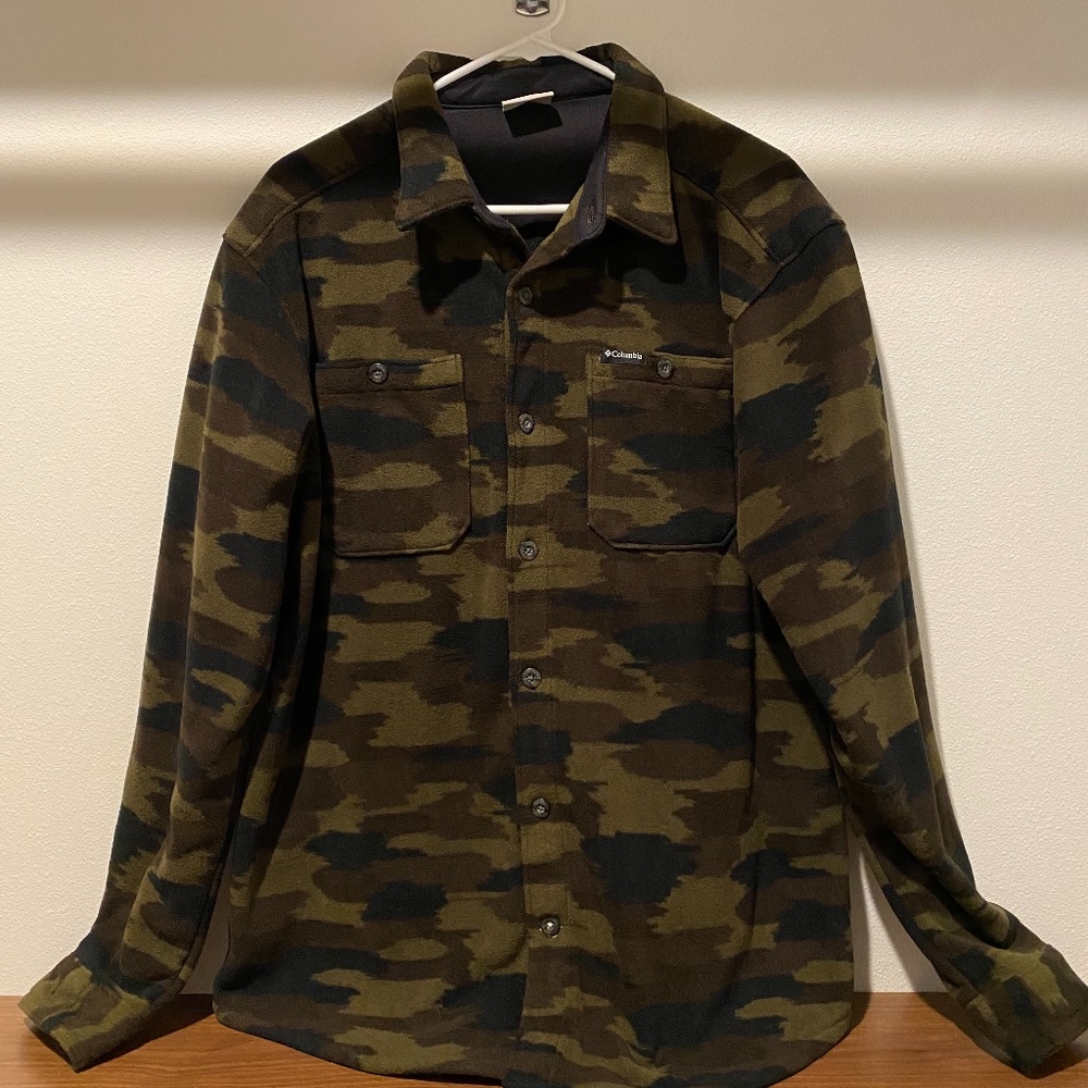 Columbia Sportswear Camo Fleece Overshirt sz L
